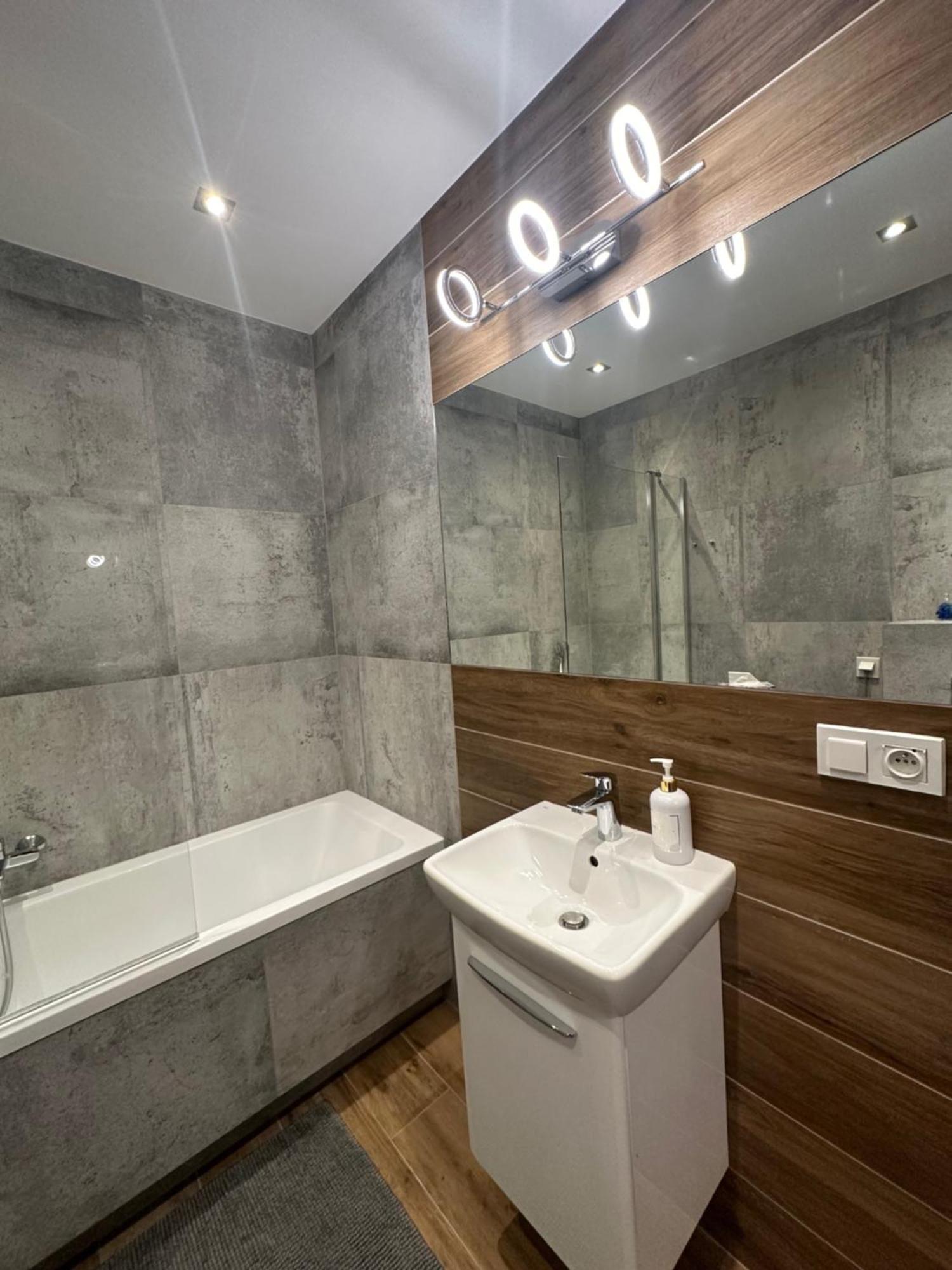 Modern Apartment Near To The Chopin'S Airport Cybernetyki 2A Varsovie Extérieur photo